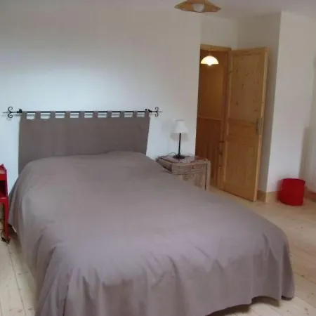 Calme Près Du De Madine, Avec Jardin Privé, Cuisine équipée Et Inclus - Fr-1-585-64