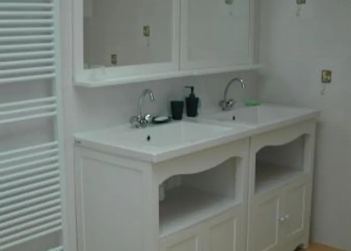 Calme Près Du De Madine, Avec Jardin Privé, Cuisine équipée Et Inclus - Fr-1-585-64 *